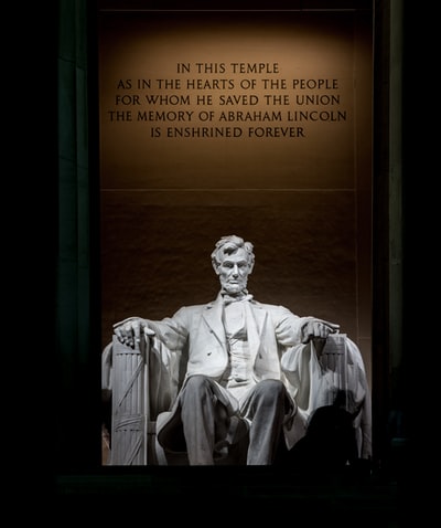 亚伯拉罕·林肯的雕像
